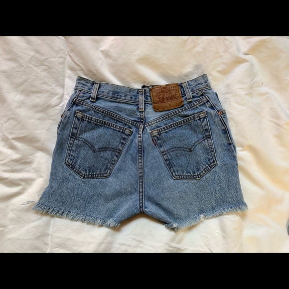 Vintage red label Levi’s Cut off jeans - Picture 2 of 12